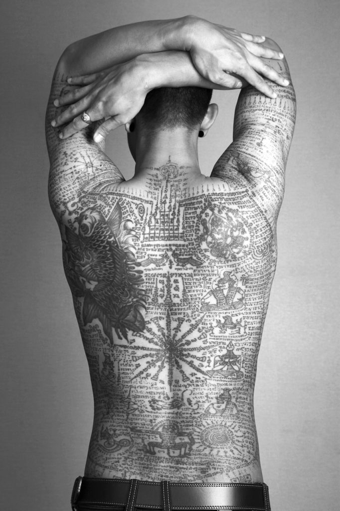 DO TATTOOS KEEP MEMORIES ALIVE YOU CAN’T BEAR TO FORGET? 1 man 2076352 1280